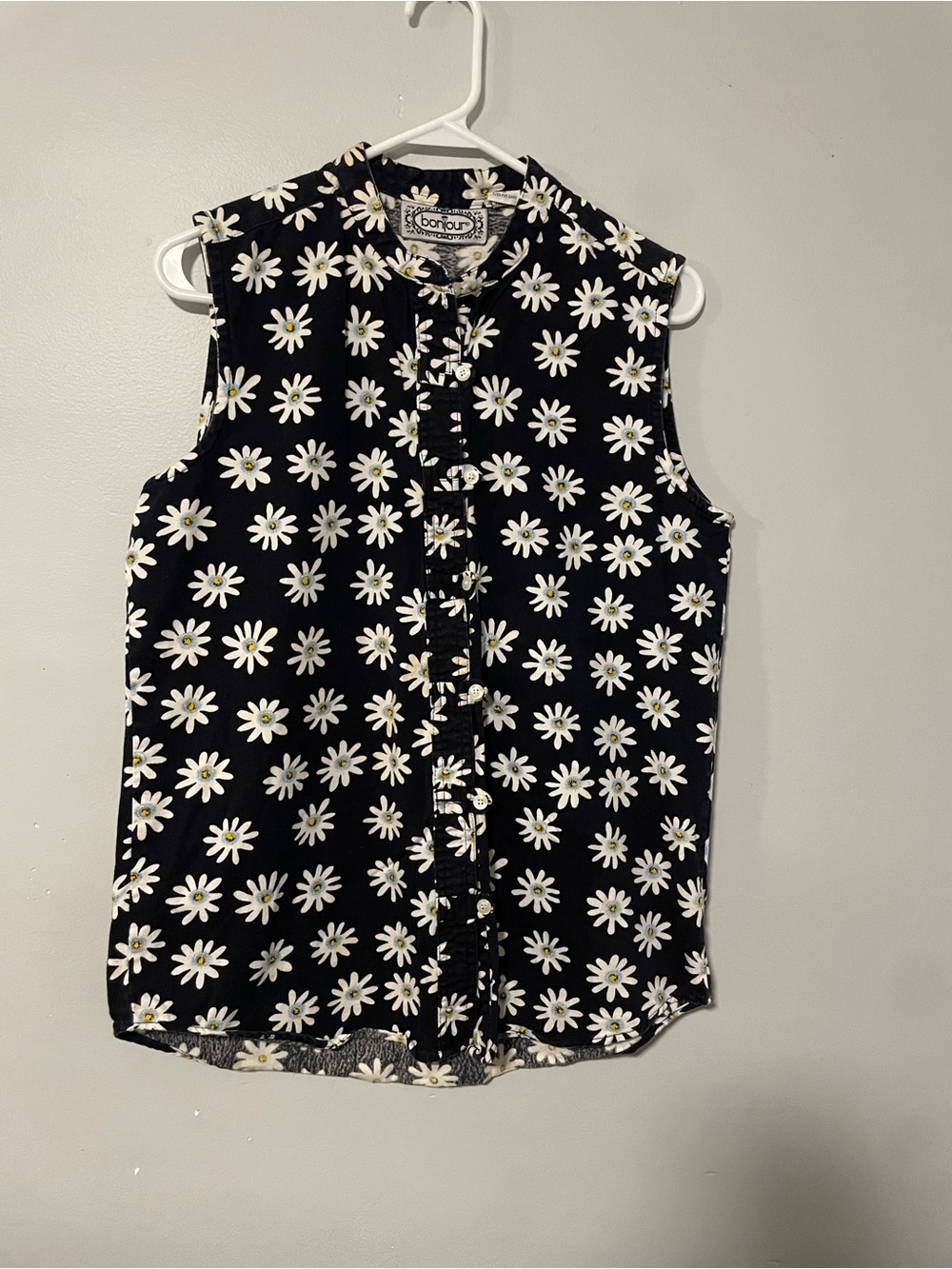 Bonjour Vintage Sleeveless Black Daisy Button-Front Top Medium